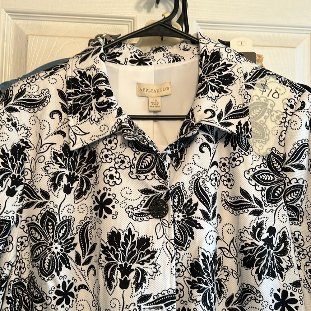 Appleseed’s women’s coat